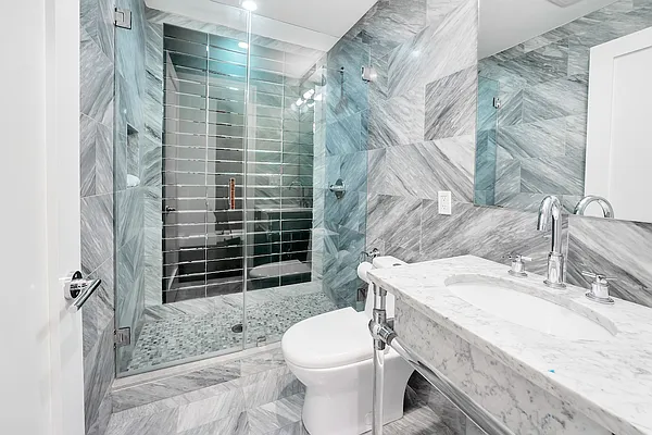 Sold by Bond New York | media 18