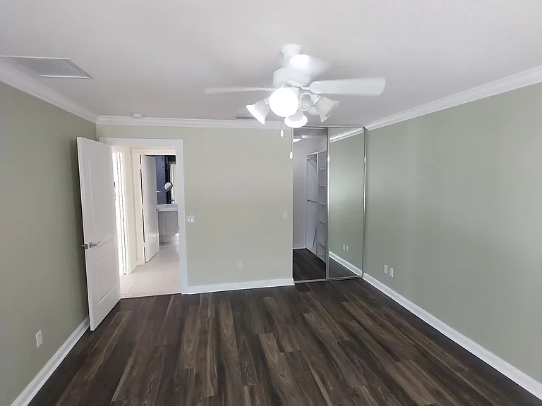 4910 Kingston Way — Photo 10