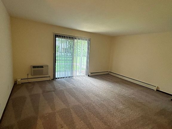 3rd image of 2233 Wyoming Ave APT 9