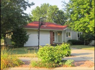 13935 Arbor Cir, Omaha, NE 68144