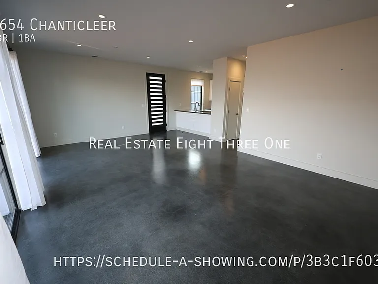1654 Chanticleer Ave — Photo 5