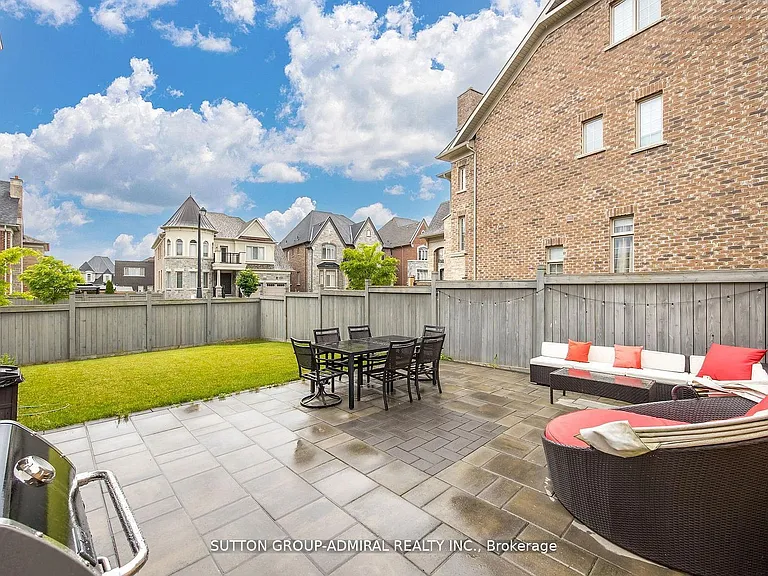 36 Hurst Ave — Photo 2