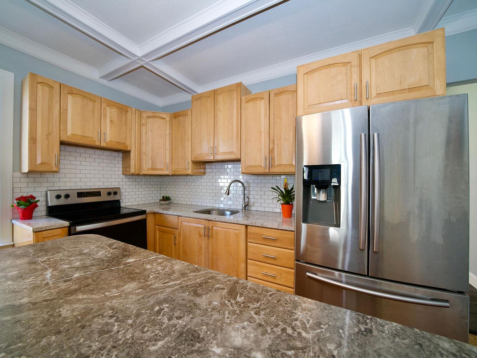 49 Earle St, Hartford, CT 06120 Zillow