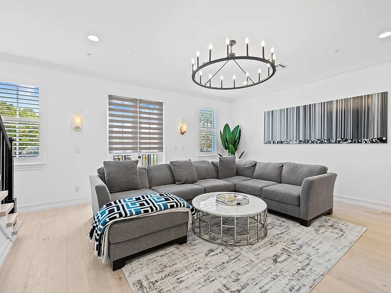 373 E Cannery Row Cir — Photo 14