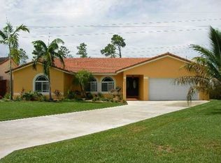 19707 SW 84th Pl, Cutler Bay, FL 33189