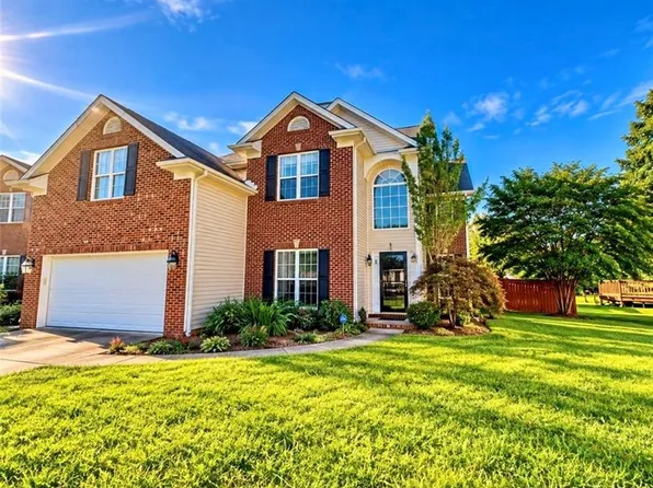4270 Lindsey Ln, Winston Salem, NC 27106
