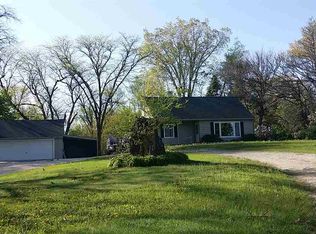 1733 McRoberts Rd, Cedar Rapids, IA 52403