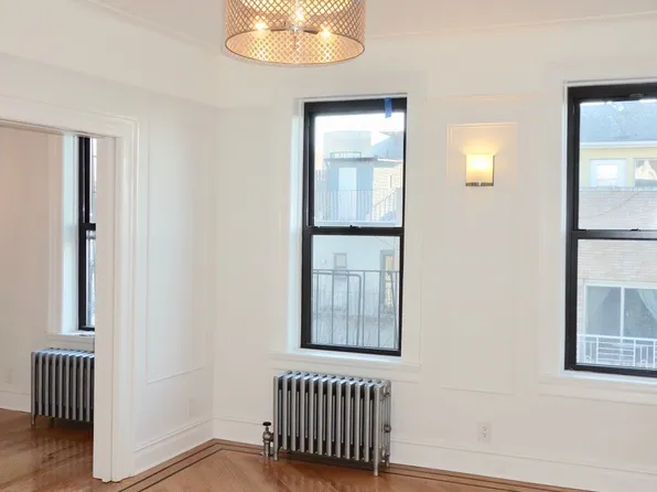 246 15th Street image 16 of 24