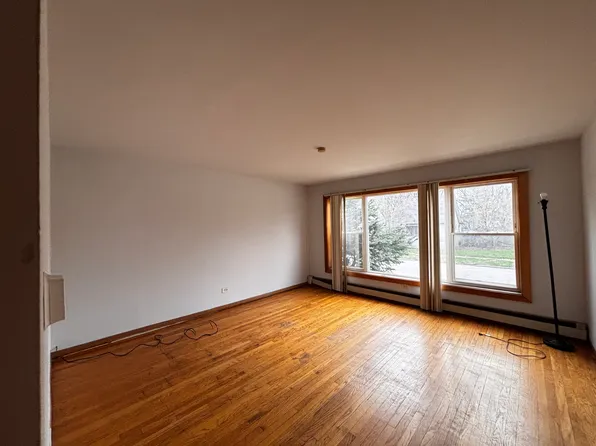 (undisclosed Address), Riverdale, IL 60827