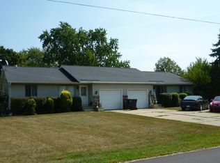 6594 Orchid Dr, Jenison, MI 49428