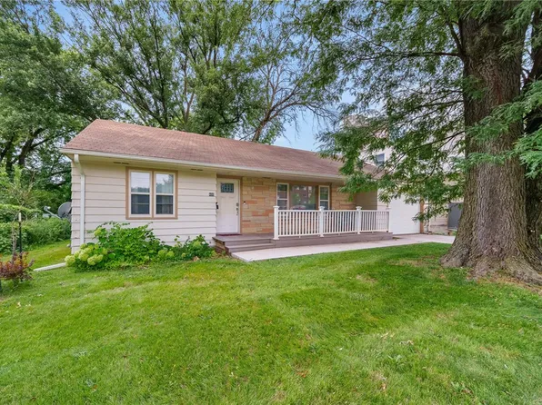 400 31st St, Des Moines, IA 50312