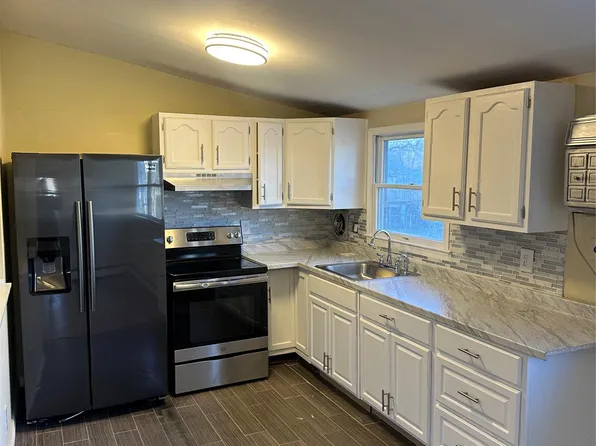 (undisclosed Address), Islip Terrace, NY 11752