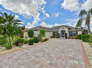 2315 Lyndhurst Dr, Sun City Center, FL 33573