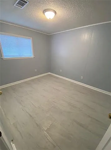 388 Helis Dr — Photo 6