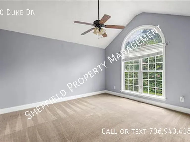 60 Duke Dr — Photo 5