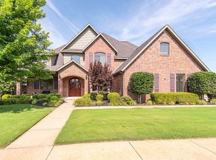 600 SE Yale St, Bentonville, AR 72712