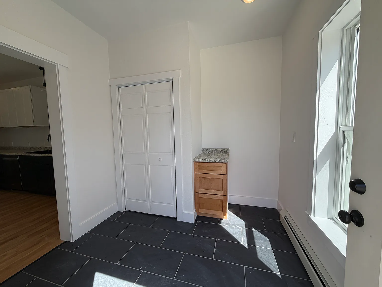 2 bed, 785 sqft, $2,000 — Photo 4