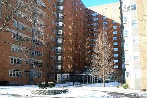 1st image of 4960 N Marine Dr APT 416
