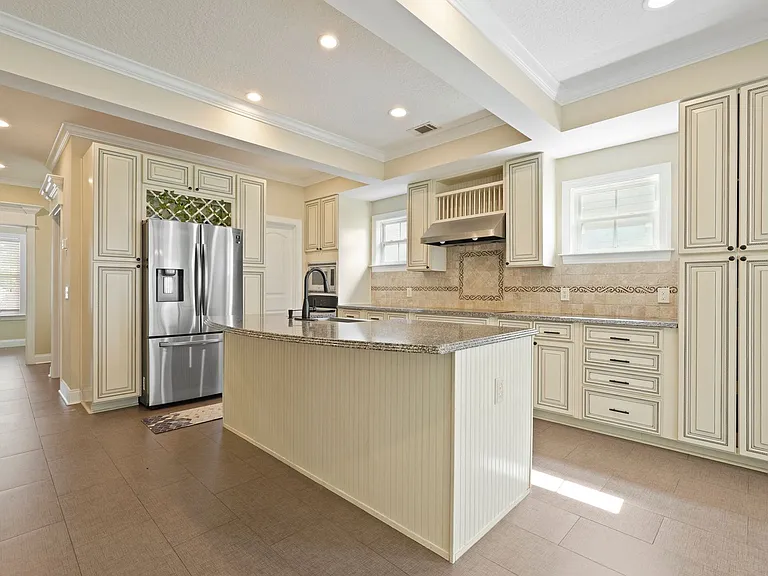 275 James Dunham Pkwy — Photo 15