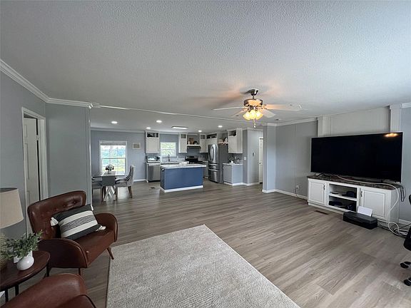 2nd image of 702 Paint Creek Rd