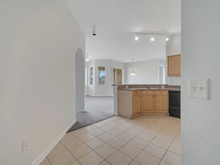 817 Terrace Ridge Cir — Photo 6