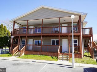 516 Bay St #C-4, Berlin, MD 21811