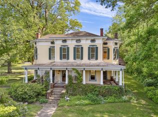 400 E Carrollton St, Magnolia, OH 44643