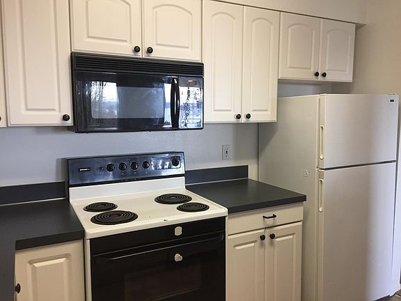 5th image of 13209 12th Ave SW APT 1