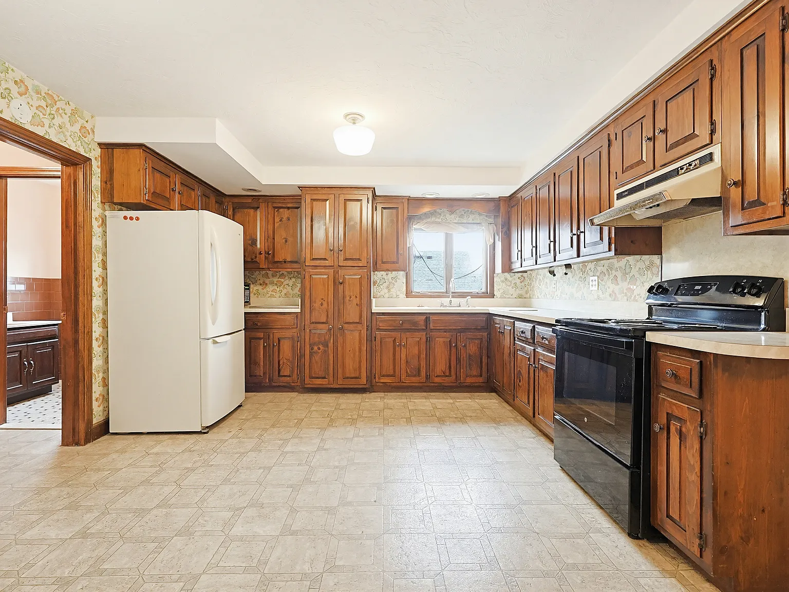 1 bed, 975 sqft, $1,750 — Photo 4