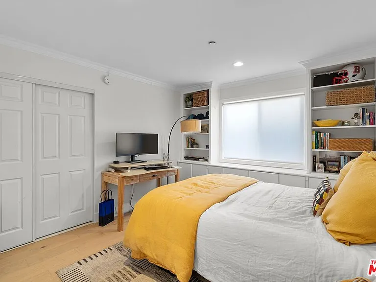11842 Darlington Ave #201 — Photo 17