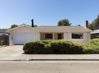 1137 Sunnyslope Dr, Santa Rosa, CA 95404