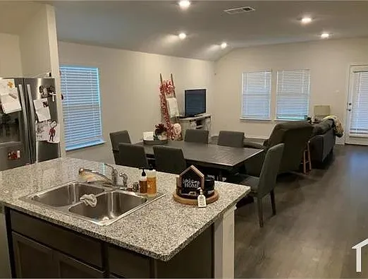 2626 Fieldcrest Ln — Photo 5