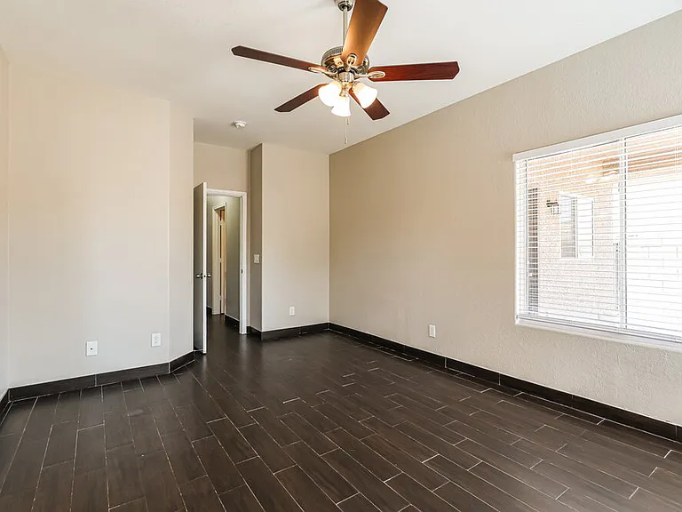 9204 E Muleshoe St — Photo 9