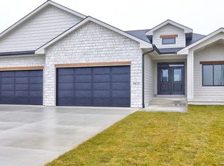 4637 179th St, Urbandale, IA 50323