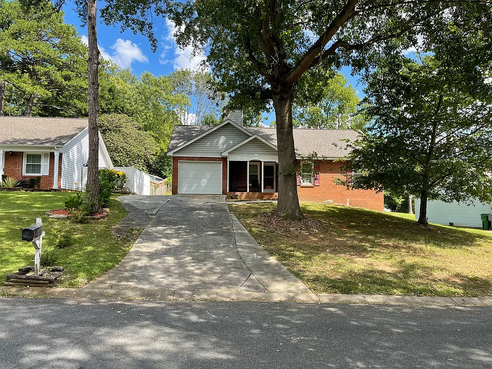 6439 Tivoli Ct