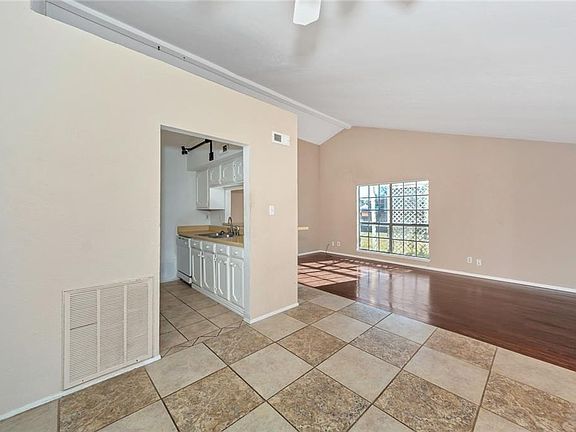 5th image of 4715 Chowning Cir