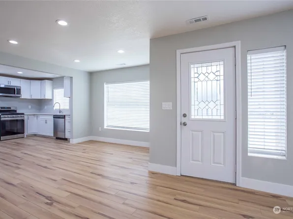 231 Cleveland Street, Sumas, WA 98295