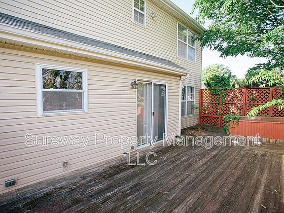 5th image of 23 Winterset Ln