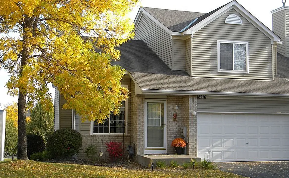 18216 Warbler Ln