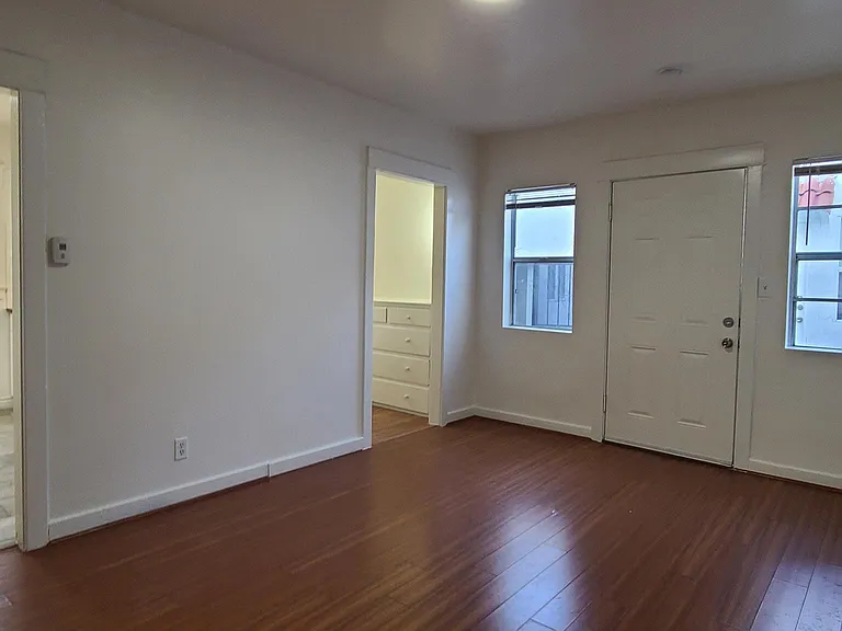 1195 W 30th St #1/2 — Photo 5