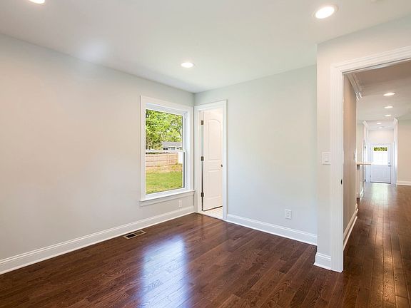 3rd image of 50 Homewood Dr