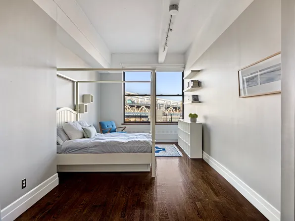 1 Main Street image 14 of 22