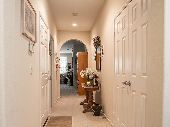 3rd image of 15234 Riverview Ln