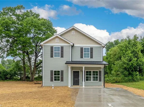 616 N Fisher St, Burlington, NC 27217