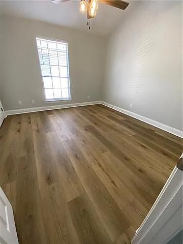 335 Deckbar Ave #B — Photo 13