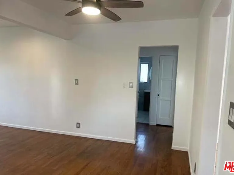 2751 Mary St — Photo 11