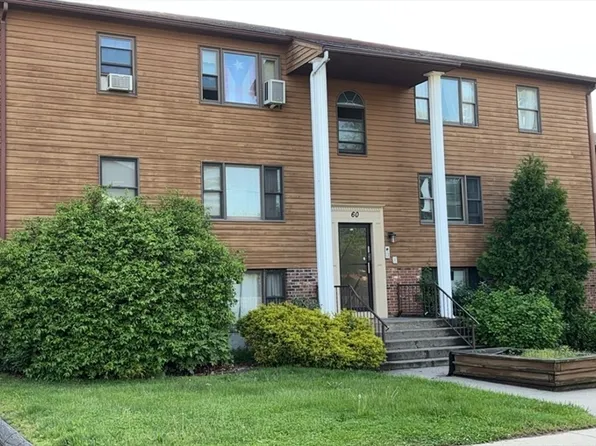 60 Chapin St APT R, Holyoke, MA 01040