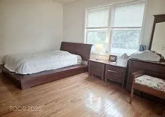 260 Edwards St #B — Photo 13