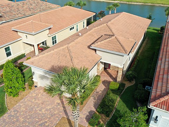 4th image of 19025 SW Positano Way
