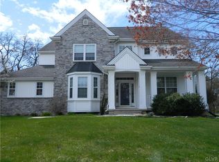 3036 Iron Ln, Easton, PA 18040
